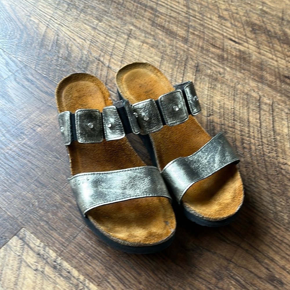 Naot Ashley Slip On Leather Sandals Eu 38 Ladies 7.5